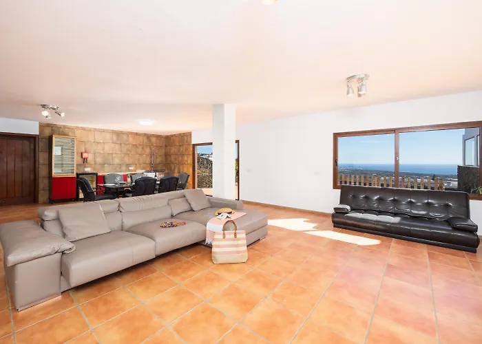 Asomada Villa *